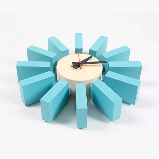 Horloge murale design en bois de couleur bleu