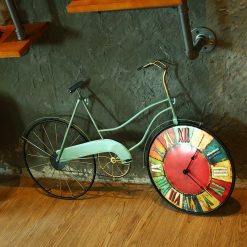 Horloge murale vintage au style ancien et rétro en forme de vélo en métal
